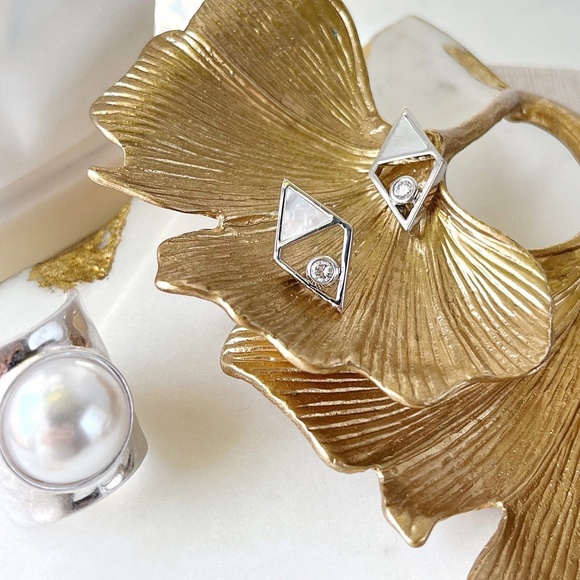 Cleopatra - Picture 3 of 3